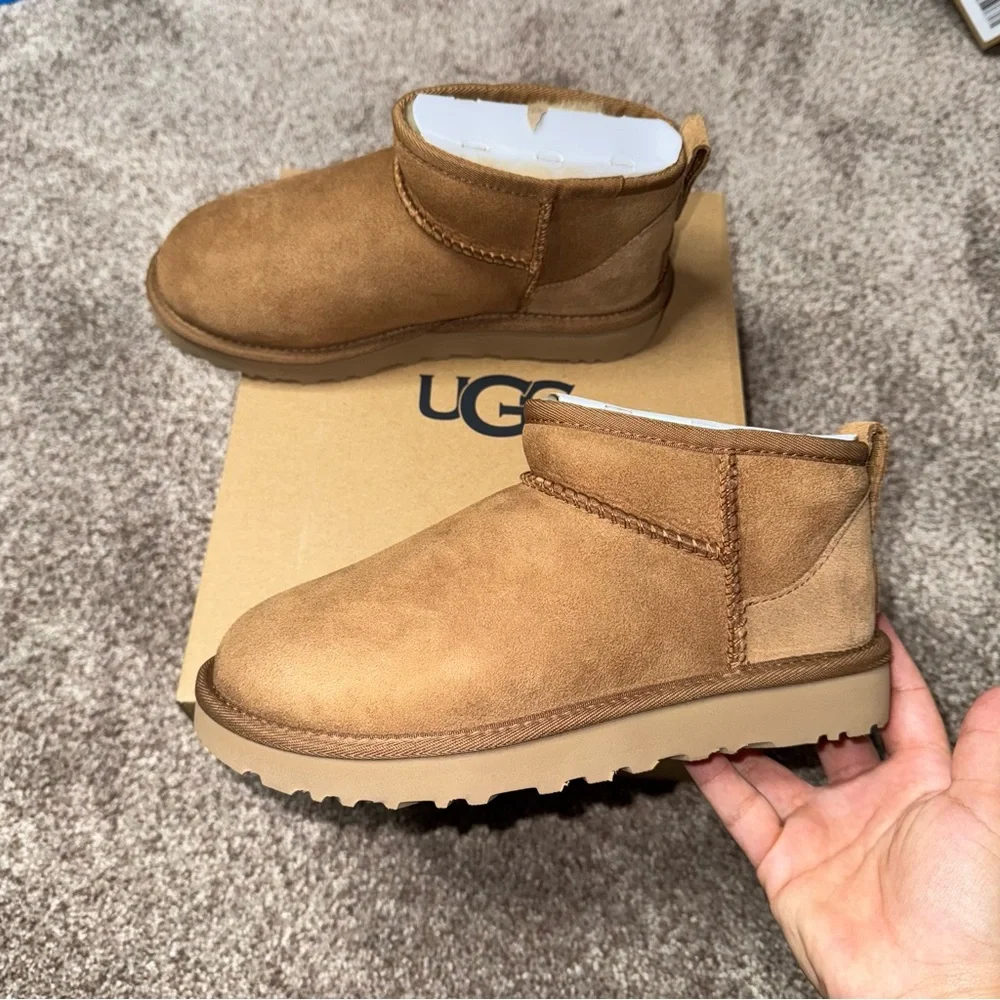 New Women’s UGG Classic Ultra Mini Boots Chestnut